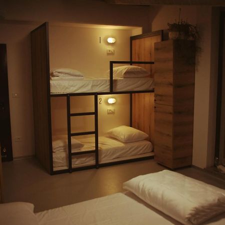 Garage Hostel Нова Гориця Екстер'єр фото