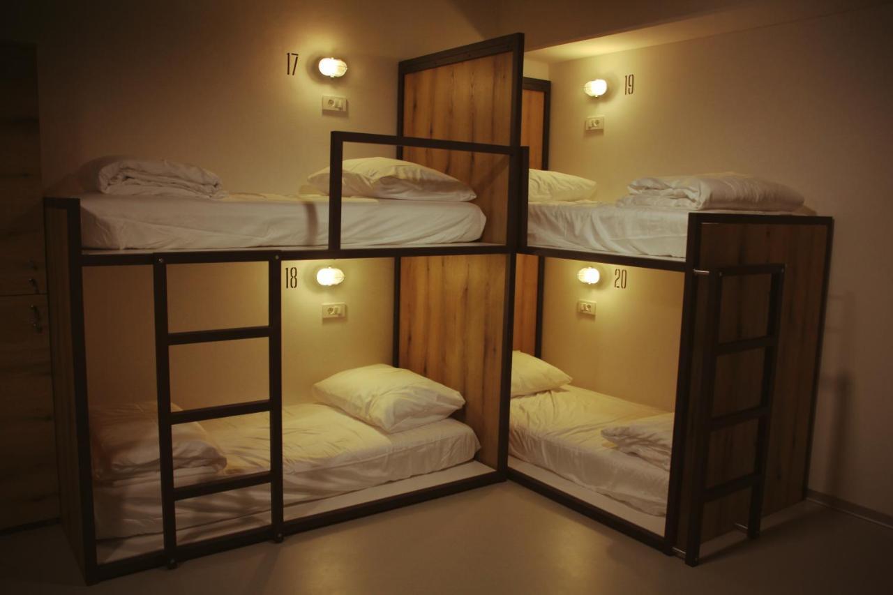 Garage Hostel Нова Гориця Екстер'єр фото