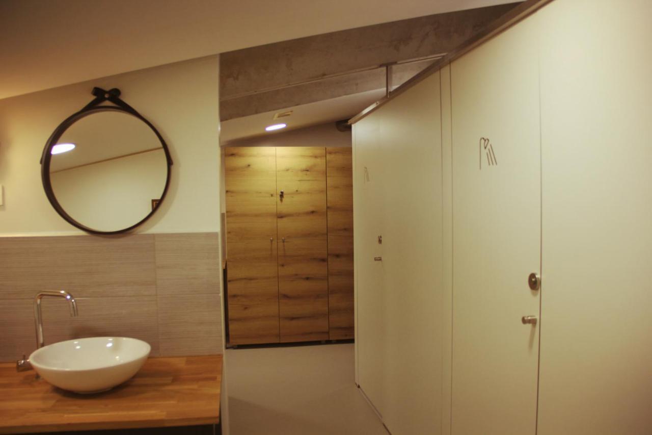 Garage Hostel Нова Гориця Екстер'єр фото