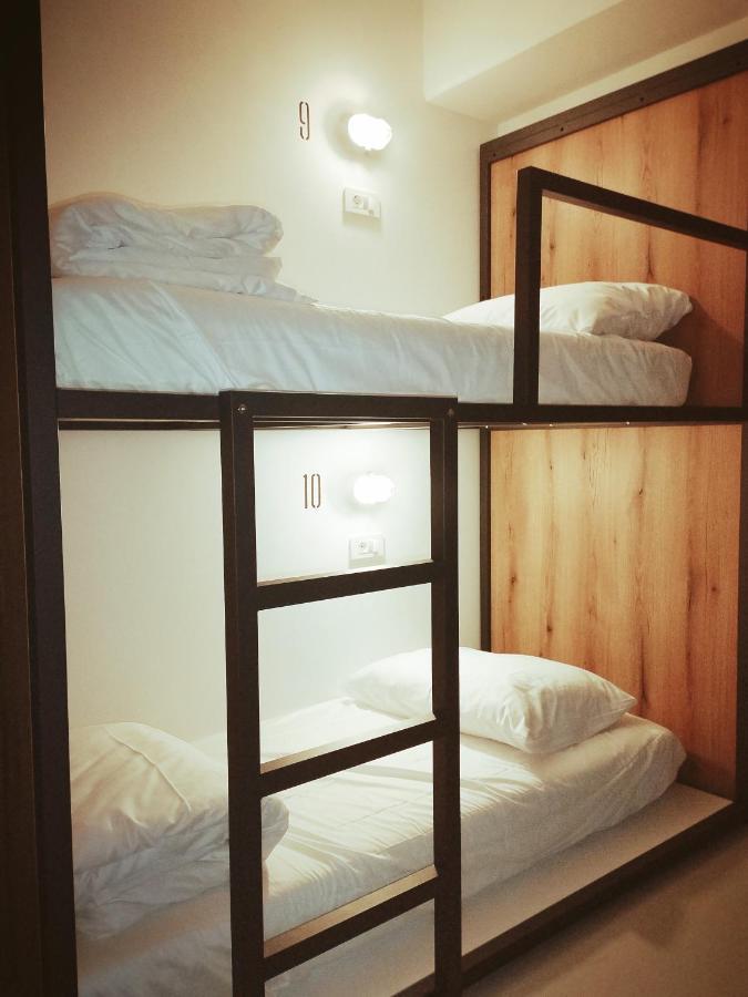 Garage Hostel Нова Гориця Екстер'єр фото