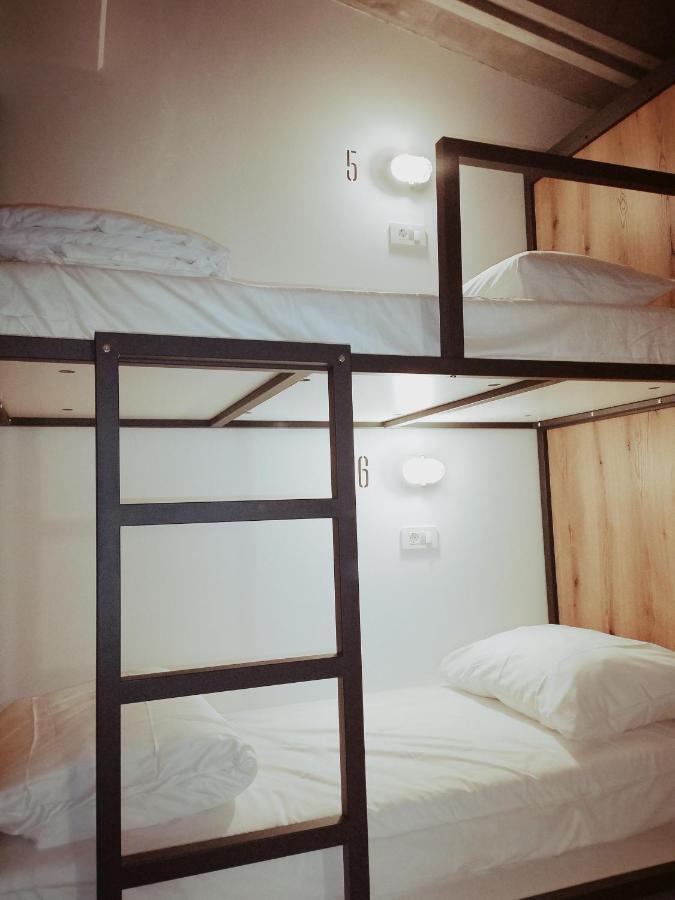 Garage Hostel Нова Гориця Екстер'єр фото