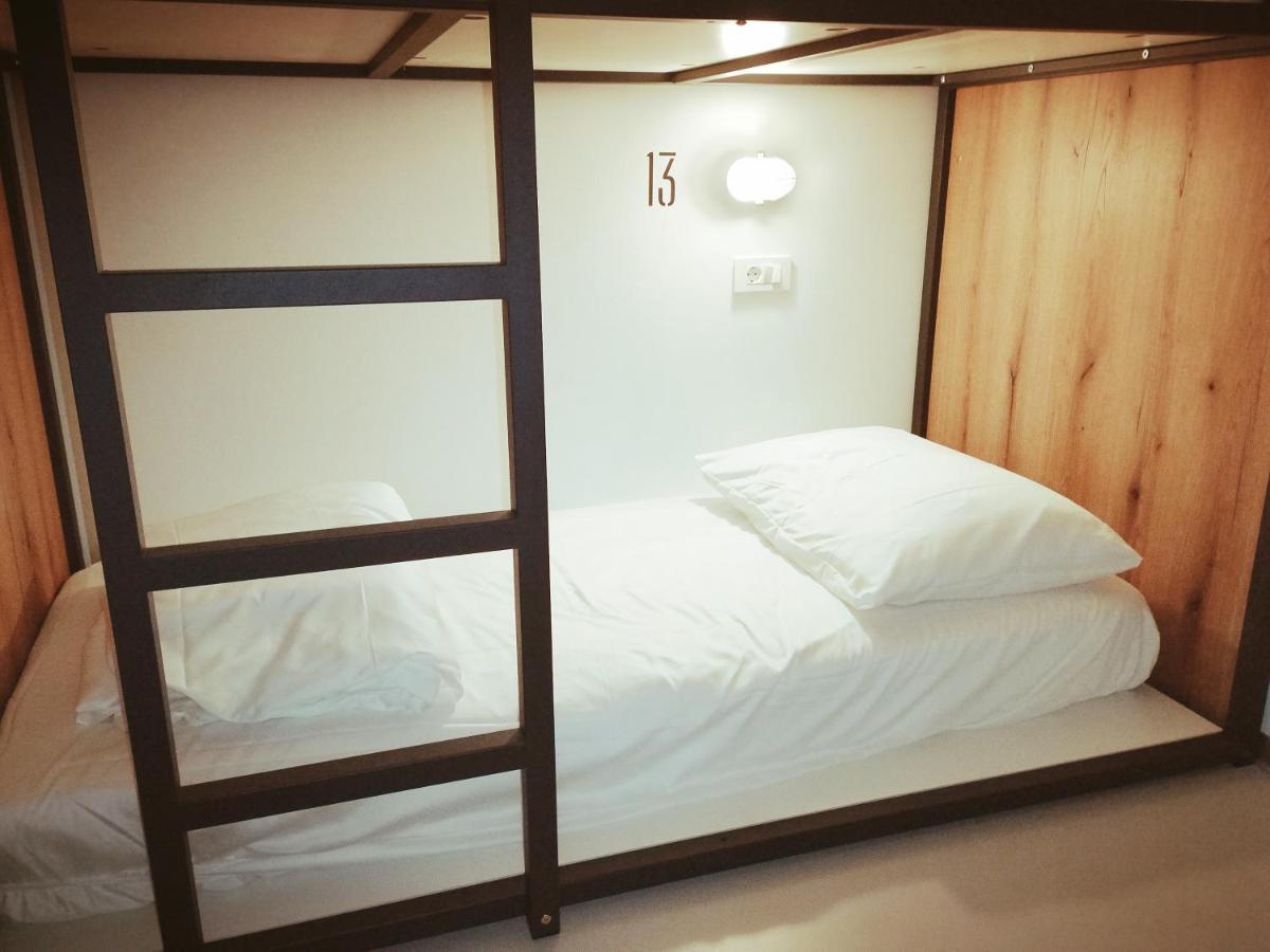 Garage Hostel Нова Гориця Екстер'єр фото